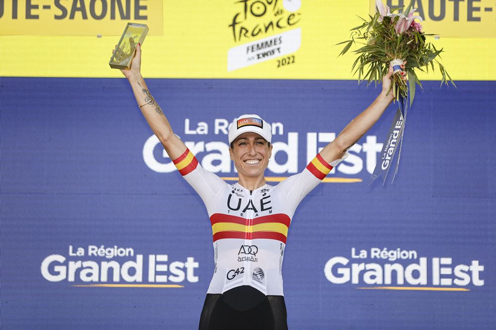 Mavi Garcia awarded as most combative rider at Tour de France Femmes